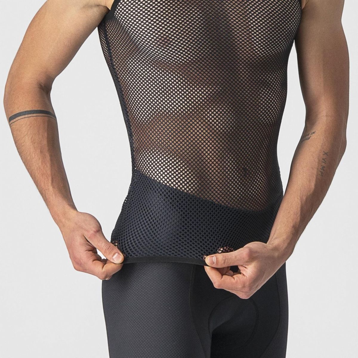 CORE MESH 3 SLEEVELESS BLACK