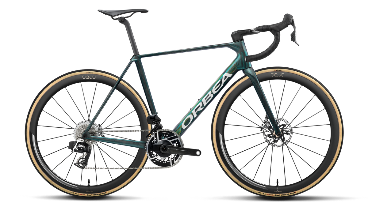 ORCA M11e LTD PWR - Escape Green - Carbon View Matt